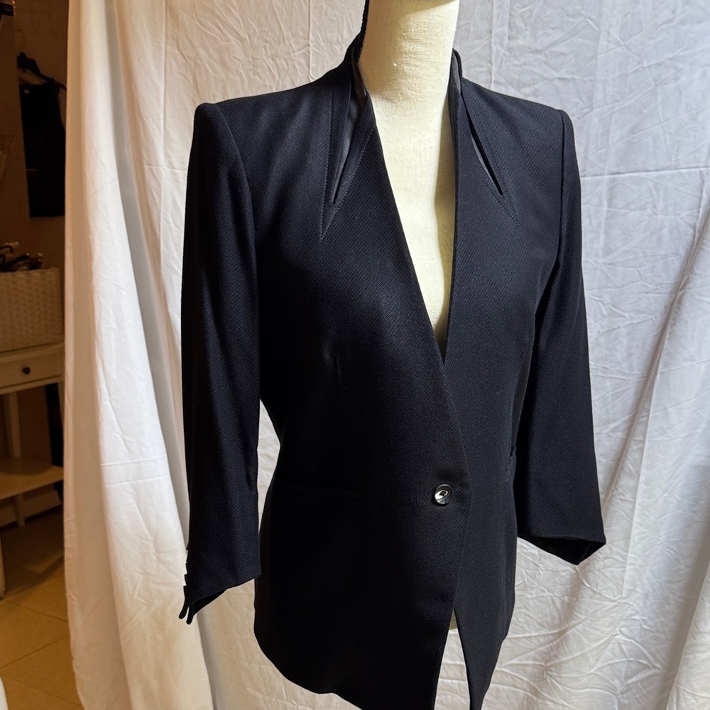 Helmut Lang Elegant Black Blazer with Notched Collar